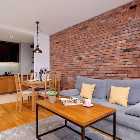 Industrial Fredry With Parking By Renters Διαμέρισμα