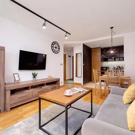 Διαμέρισμα Industrial Fredry With Parking By Renters